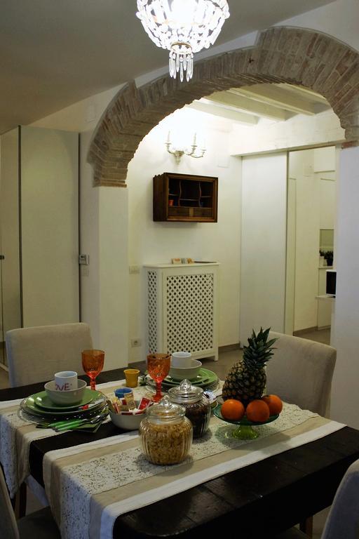 Il Tenore D'Oro Centralissimo Apartment Parma Bagian luar foto