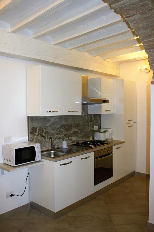 Il Tenore D'Oro Centralissimo Apartment Parma Bagian luar foto