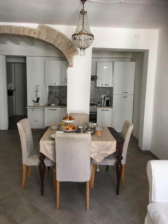 Il Tenore D'Oro Centralissimo Apartment Parma Bagian luar foto