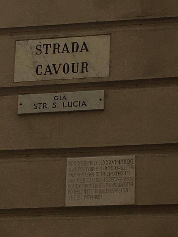 Il Tenore D'Oro Centralissimo Apartment Parma Bagian luar foto