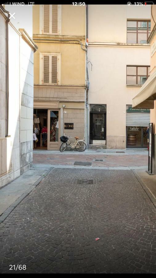 Il Tenore D'Oro Centralissimo Apartment Parma Bagian luar foto