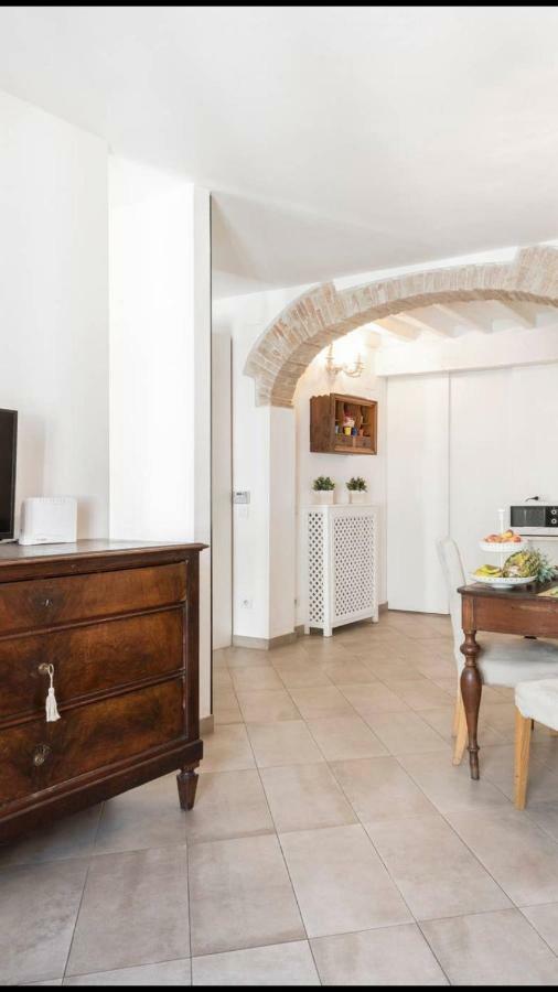 Il Tenore D'Oro Centralissimo Apartment Parma Bagian luar foto