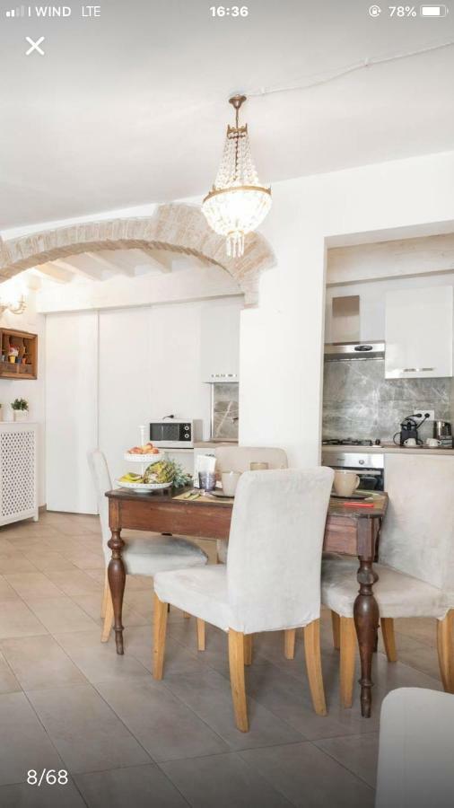 Il Tenore D'Oro Centralissimo Apartment Parma Bagian luar foto